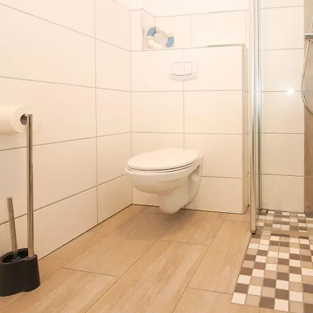 Steuerbord-on-top شقة غريتسيل