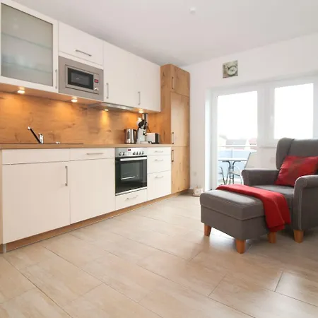 Steuerbord-on-top شقة